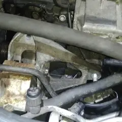 Jak wyjąć alternator Renault Scenic - uniknij kosztownych błędów