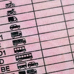 Ile naprawdę kosztuje profil kierowcy w starostwie? Sprawdź ceny i procedury