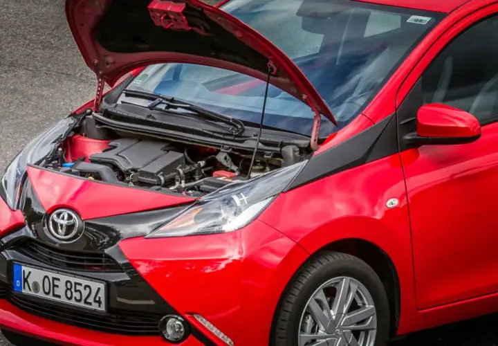 Żywotność silnika Toyota Yaris 1.0 – Co warto wiedzieć o jego trwałości?