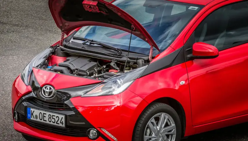Żywotność silnika Toyota Yaris 1.0 – Co warto wiedzieć o jego trwałości?