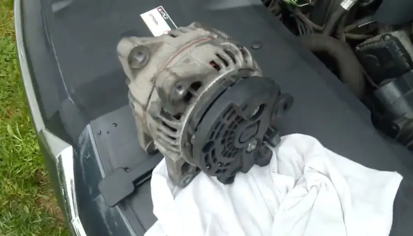 Jak łatwo i bezpiecznie wyjąć alternator w Citroenie C5 – krok po kroku