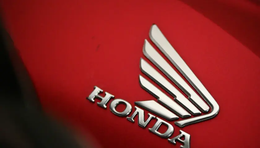 Motogar Polska wprowadza do oferty oryginalne części do Hondy CB125R 2025