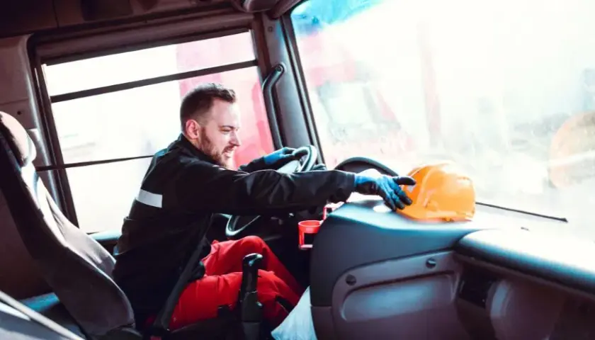 Ile zarabia kierowca tira za kilometr? Sprawdź stawki i czynniki wpływające na wynagrodzenie