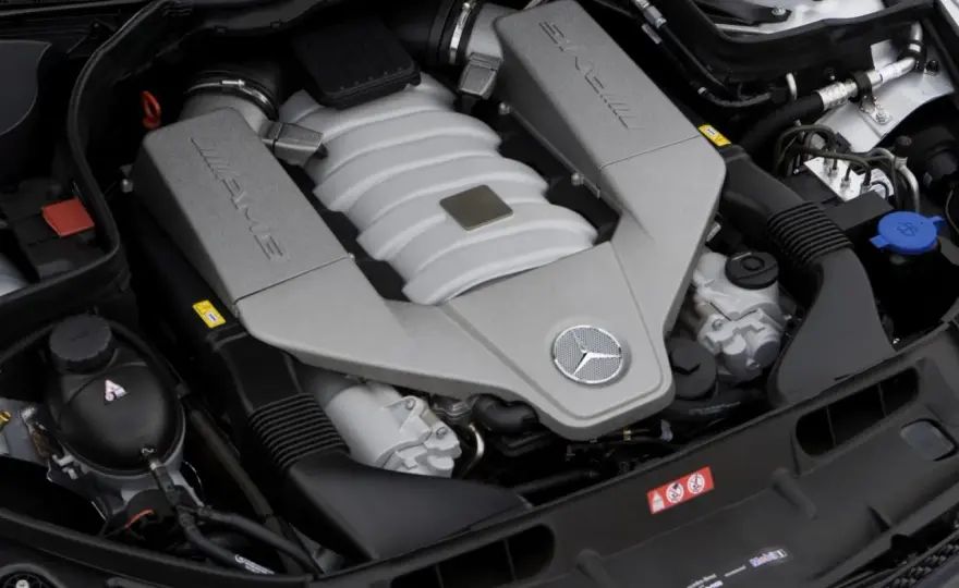 Najczęstsze usterki i opinie o silniku Mercedes 5.5 V8 – Co warto wiedzieć?