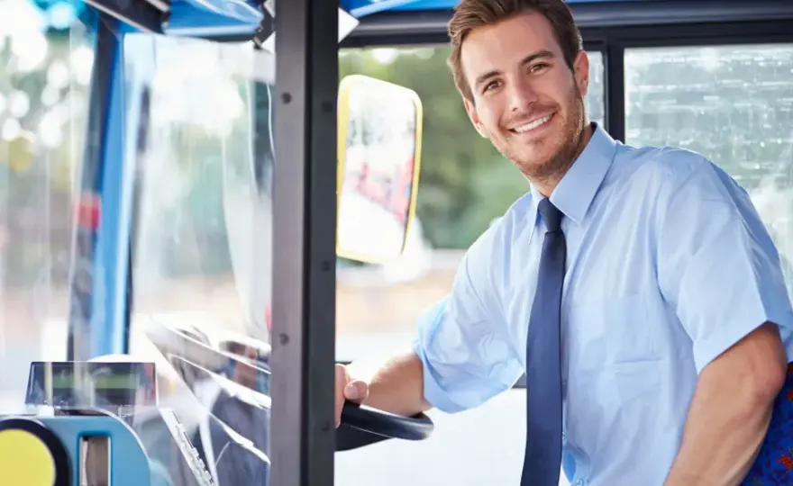 Ile zarabia kierowca autobusu miejskiego w Norwegii? Sprawdź realne zarobki i warunki pracy