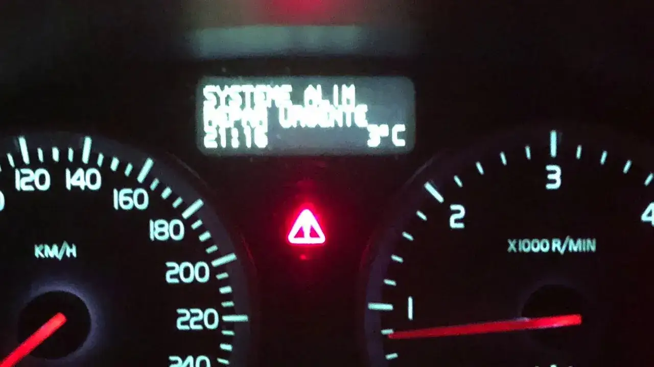 Zdjęcie Objawy awarii alternatora w Volvo V50 - jak je rozpoznać i uniknąć kosztów